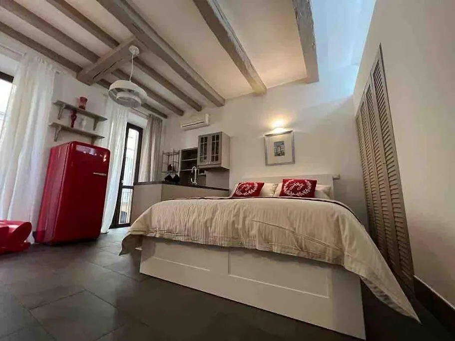 Il Torchietto, Incanto Nel Cuore Di Milano Italy